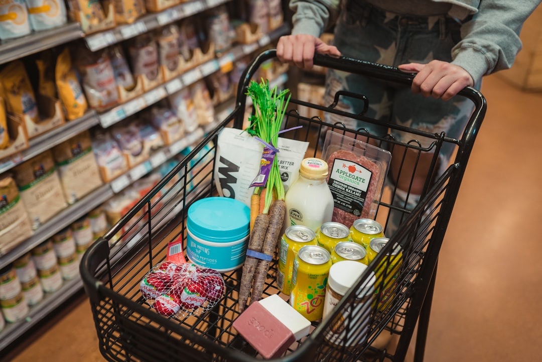 come risparmiare sulla spesa alimentare strategie pratiche